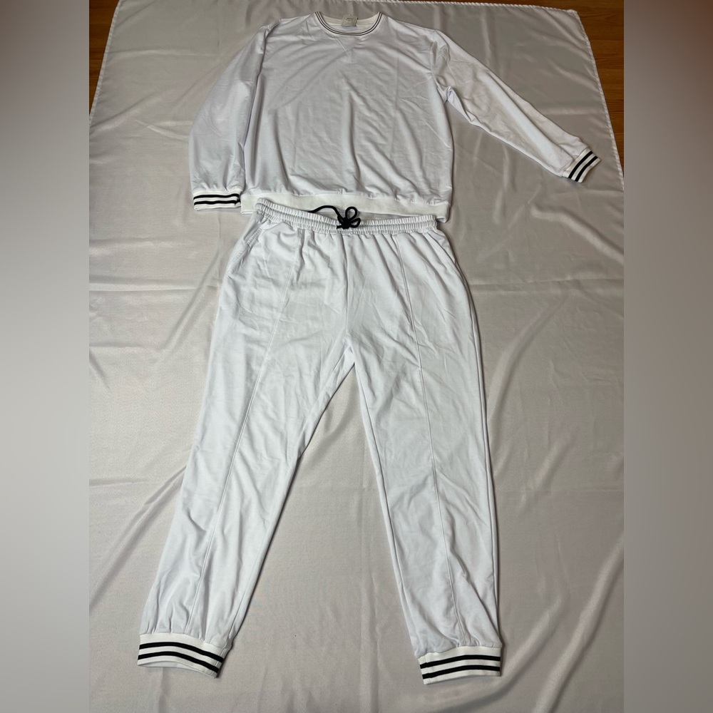 Babioboa Stylish White Jogger Set